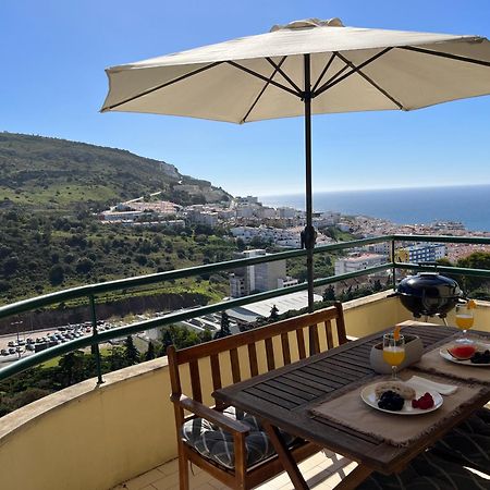 Casa Do Mar - Sea View - Wifi - Barbecue Apartment Sesimbra Exterior photo