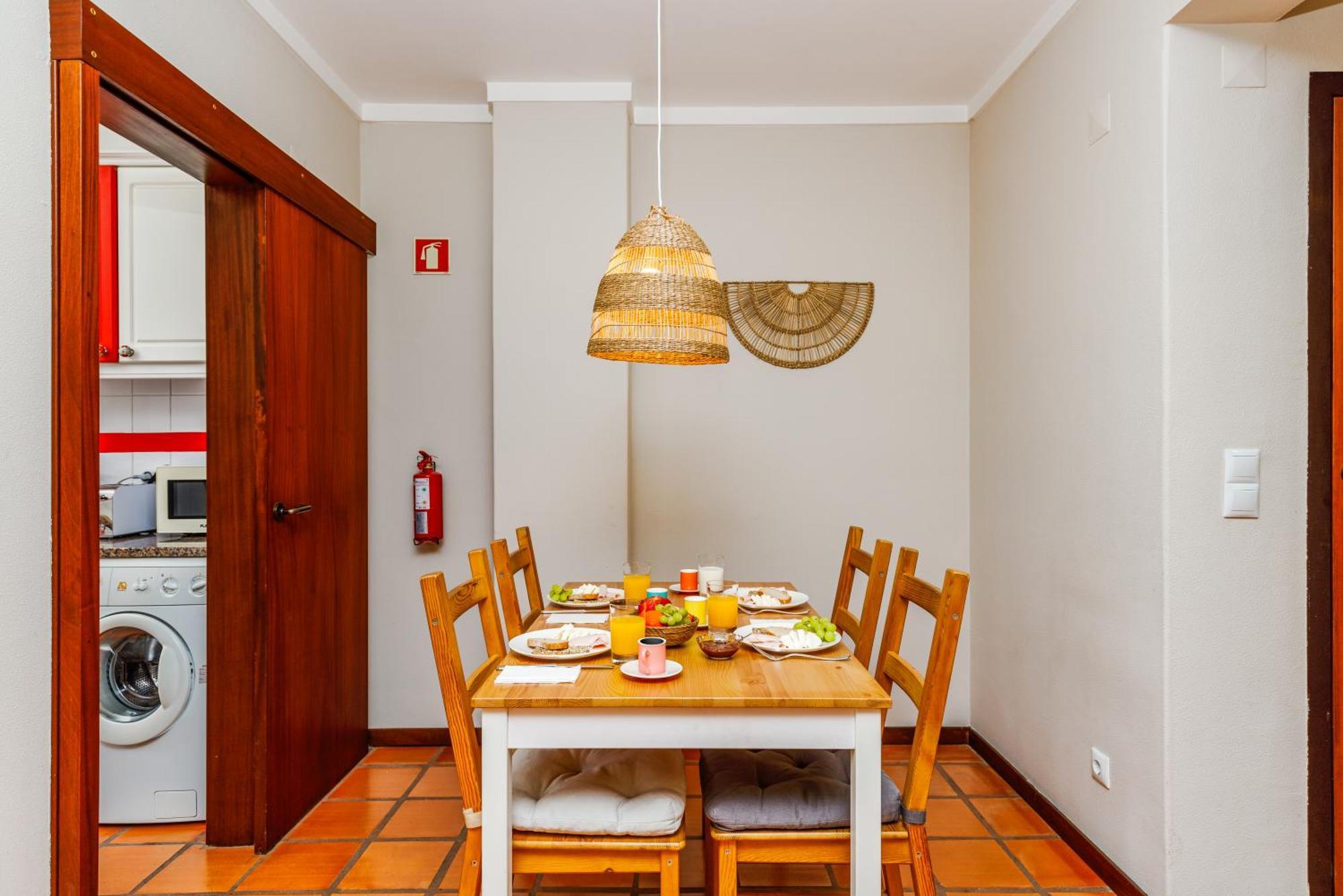 Casa Do Mar - Sea View - Wifi - Barbecue Apartment Sesimbra Exterior photo
